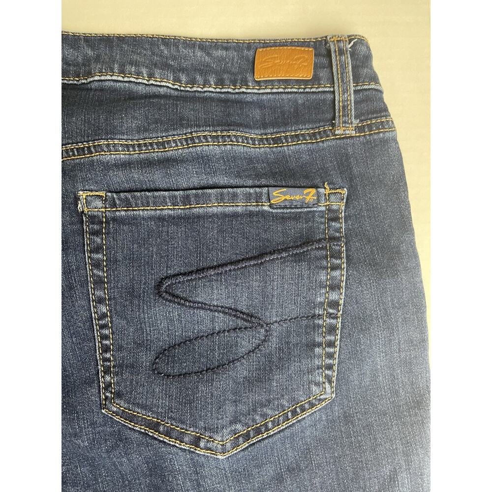 Seven-7 Jean Shorts Women's 14 Sunset Bermuda White 5‎ Pockets Destressed Hem - Picture 6 of 8